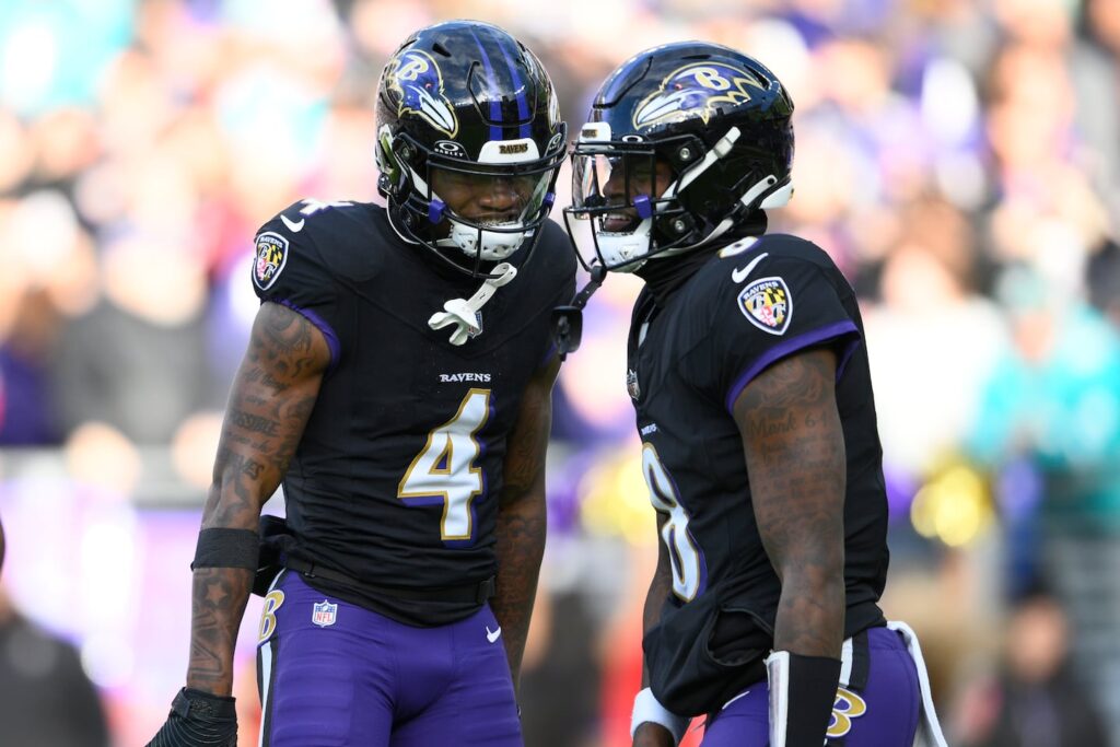 Đồng đội tại Baltimore Ravens gửi lời cảnh báo đến NFL: Lamar Jackson sắp trở lại mạnh mẽ hơn dưới thời HLV Jesse Minter
