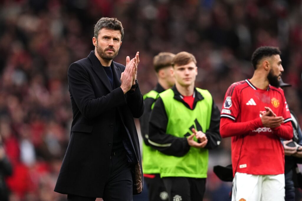 Man Utd: Jamie Carragher khẳng định Michael Carrick sẽ tiếp tục dẫn dắt Old Trafford mùa tới sau những kết quả "xuất sắc phi thường"