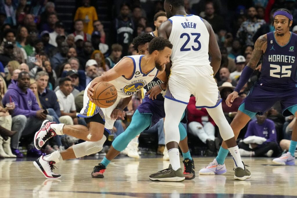 Pick and Roll hoàn chỉnh: Giải thích, cách thực thi và phòng thủ