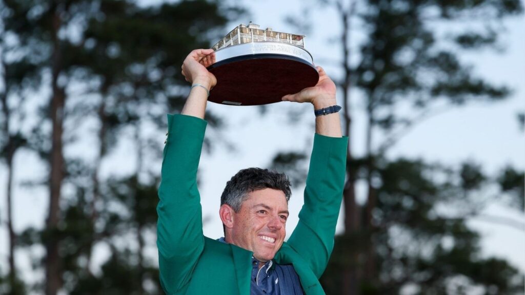 Rory McIlroy bảo vệ thành công ngôi vương Masters và giành Major thứ 6