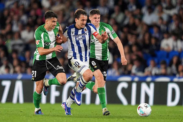 Real Betis giành vé dự Champions League sau 20 năm chờ đợi