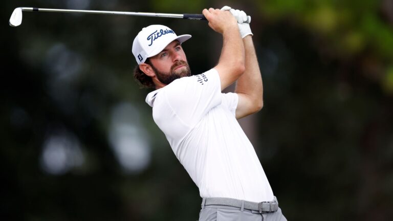 Cadillac Championship: Cameron Young dẫn trước 6 gậy, Scottie Scheffler dẫn đầu nhóm bám đuổi trước vòng cuối