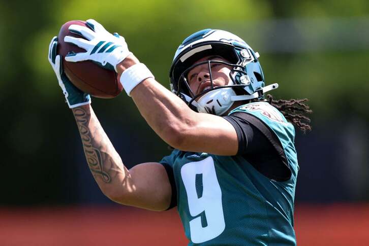 DVOA NFL là gì? Hướng dẫn đọc Advanced Stats (DVOA, QBR, YPA) như chuyên gia