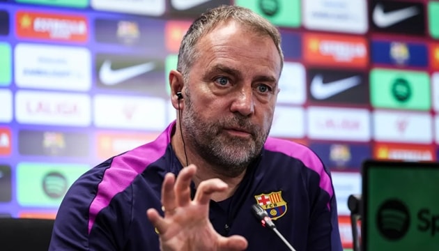 Anthony Gordon được đánh giá phù hợp với phong cách pressing tốc độ cao mà Hansi Flick xây dựng tại Barcelona.