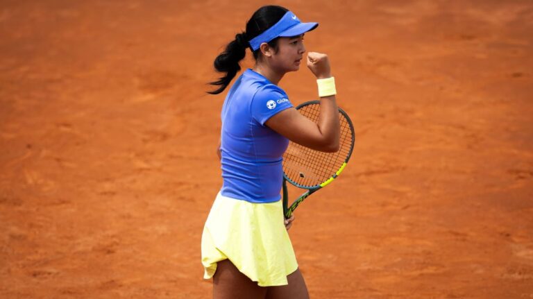Italian Open: Alex Eala khẳng định bản lĩnh với chiến thắng lội ngược dòng trước Magdalena Frech