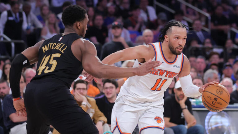 NBA Playoffs 2026: Jalen Brunson tạo màn ngược dòng điên rồ giúp Knicks đánh bại Cavaliers sau hiệp phụ