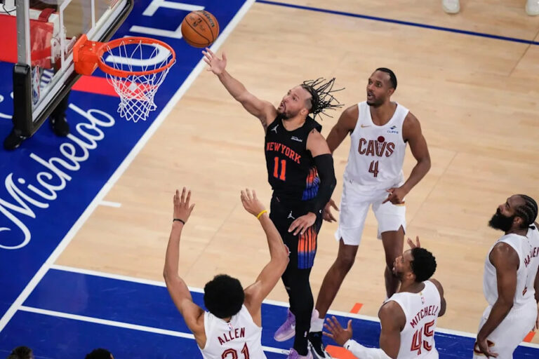 Jalen Brunson và Josh Hart khiến Cavaliers sụp đổ, Knicks thắng lớn Game 2