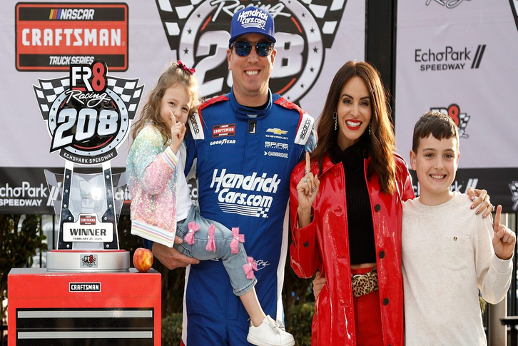 Kyle Busch qua đời ở tuổi 41: NASCAR mất đi huyền thoại đua xe vĩ đại nhất thế hệ