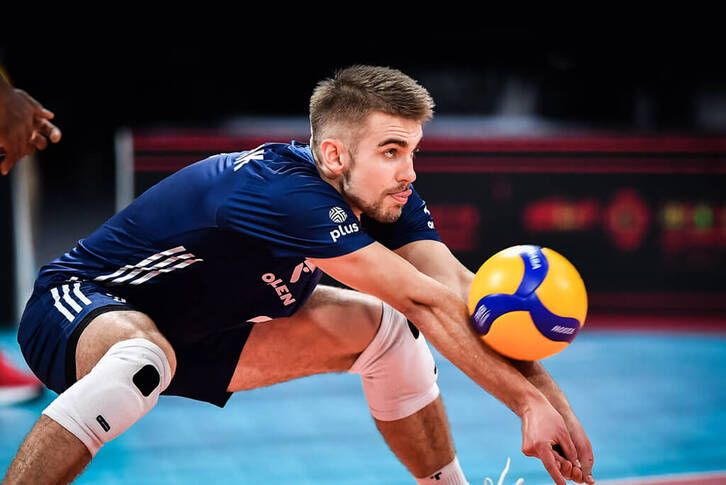 Libero Bóng chuyền là gì? Vai trò, luật và tiêu chuẩn VNL 