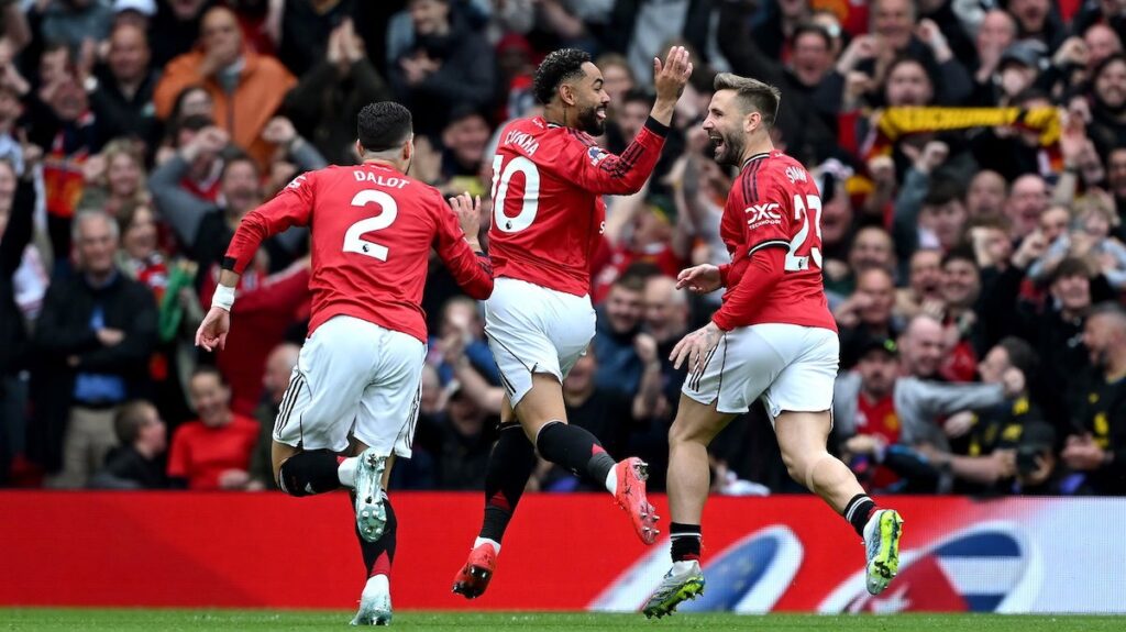 Man Utd 3-2 Liverpool: Kobbie Mainoo định đoạt derby – "Quỷ đỏ" chính thức có vé Champions League