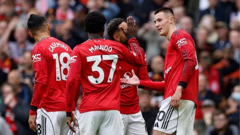 Man Utd 3-2 Liverpool: Kobbie Mainoo định đoạt derby – "Quỷ đỏ" chính thức có vé Champions League
