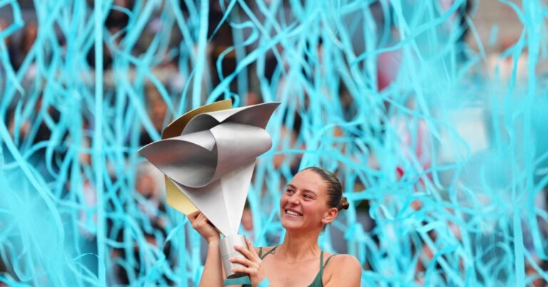 Marta Kostyuk đăng quang Madrid Open 2026 – backflip ăn mừng lịch sử và danh hiệu WTA 1000 đầu tiên