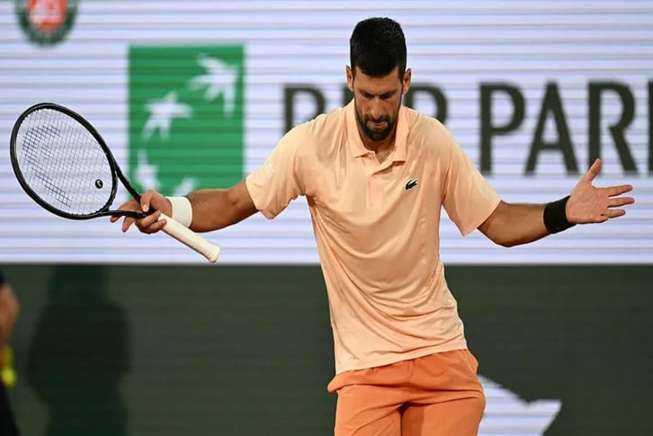 Novak Djokovic thoát hiểm tại Roland Garros 2026 sau màn ngược dòng nghẹt thở trước Giovanni Mpetshi Perricard
