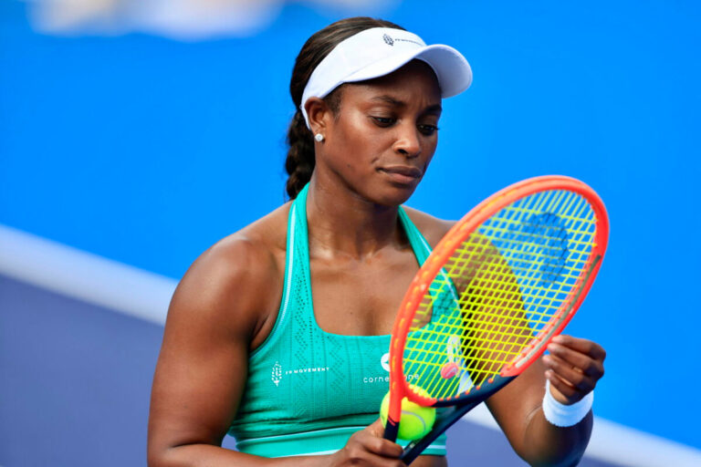 Kết quả Roland Garros 2026: Sloane Stephens ngược dòng ấn tượng, Ashlyn Krueger giành vé vào vòng chính