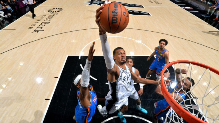 Victor Wembanyama bùng nổ, Spurs nghiền nát Thunder để cân bằng loạt trận chung kết miền Tây