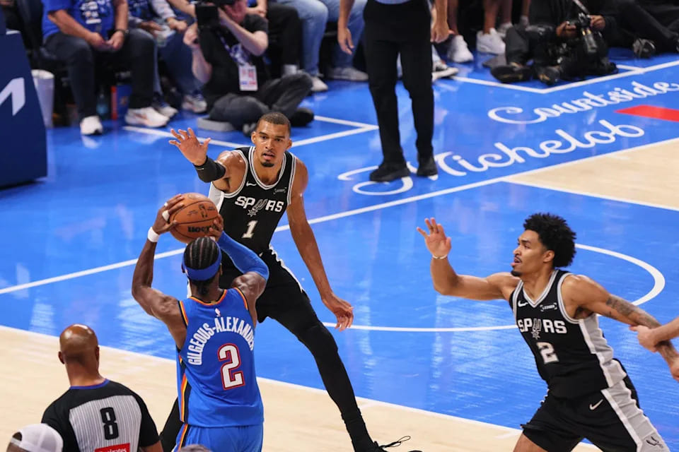 Wembanyama tỏa sáng đưa Spurs vào chung kết NBA