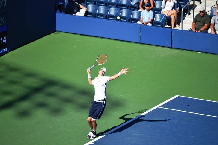 Tốc độ Serve tennis và Spin Rate: Vũ khí bí mật của top player 2026