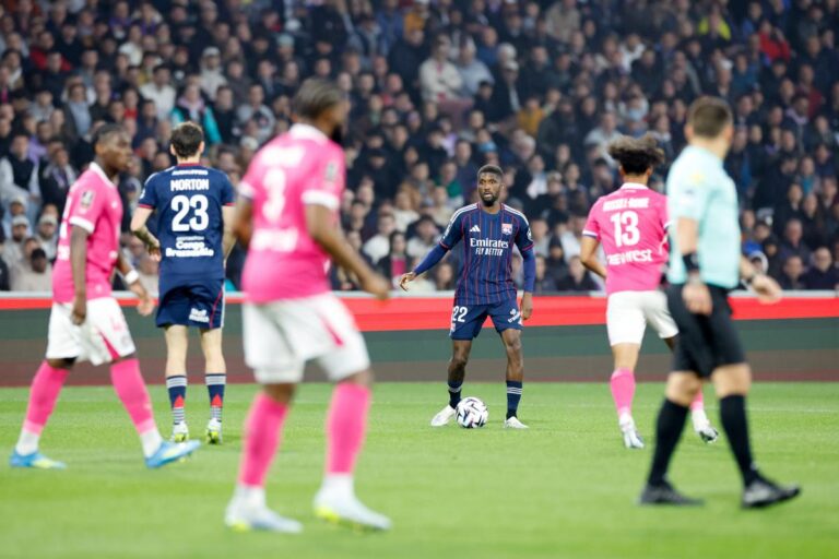 Toulouse 2–1 Lyon: Les Violets giáng đòn mạnh vào cuộc đua top 3 Ligue 1 của Lyon