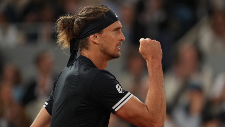 Alexander Zverev vào bán kết Roland Garros 2026, Joao Fonseca dừng bước đầy tiếc nuối