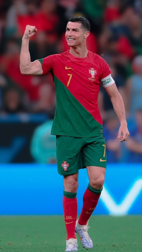 Hình ảnh của Ronaldo trong vai trò đội trưởng, dẫn dắt tuyển Bồ Đào Nha ra sân với tinh thần thủ lĩnh không thể thay thế.