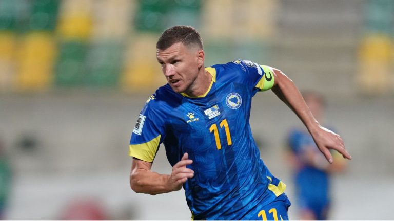Tiền đạo huyền thoại Bosnia tiếp tục là đầu tàu của đội tuyển ở tuổi 40 trước World Cup 2026.