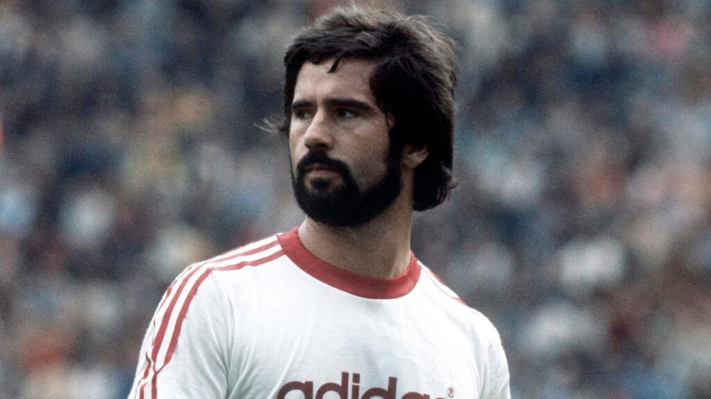 Gerd Müller nổi tiếng với khả năng săn bàn đáng kinh ngạc và góp công lớn vào chức vô địch World Cup của Đức.