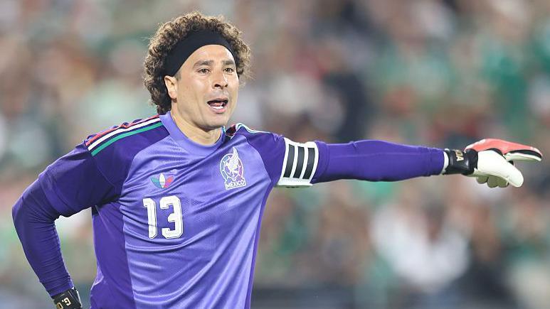 Huyền thoại thủ môn Mexico có thể chia tay World Cup ngay tại giải đấu được tổ chức trên quê hương.