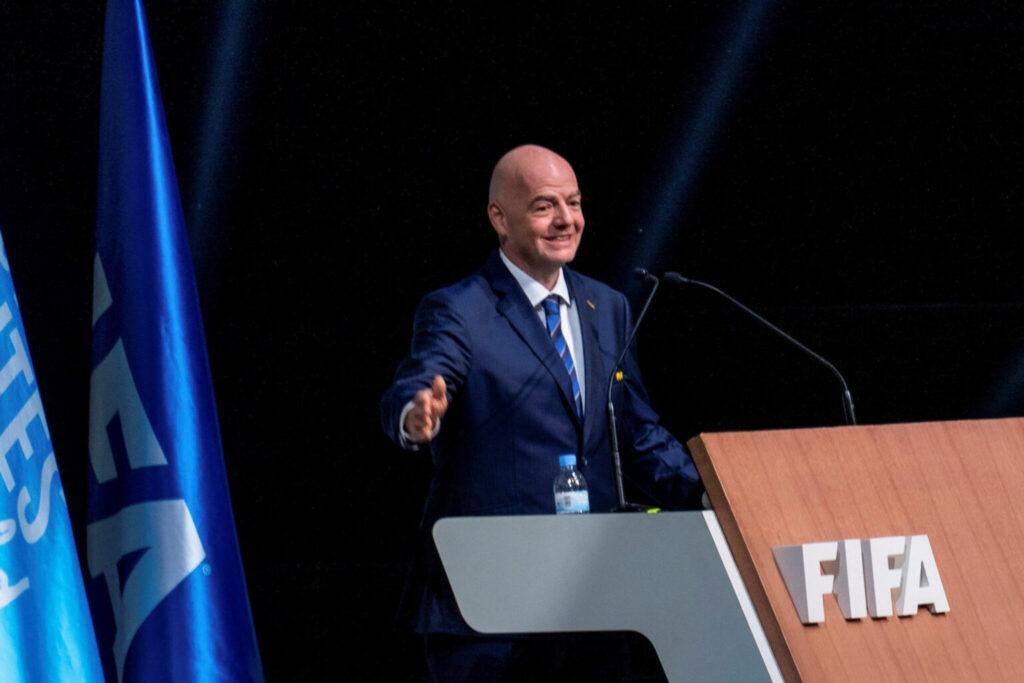 FIFA muốn tăng tính toàn cầu, mở rộng cơ hội tham dự và thúc đẩy doanh thu khi nâng World Cup lên 48 đội.