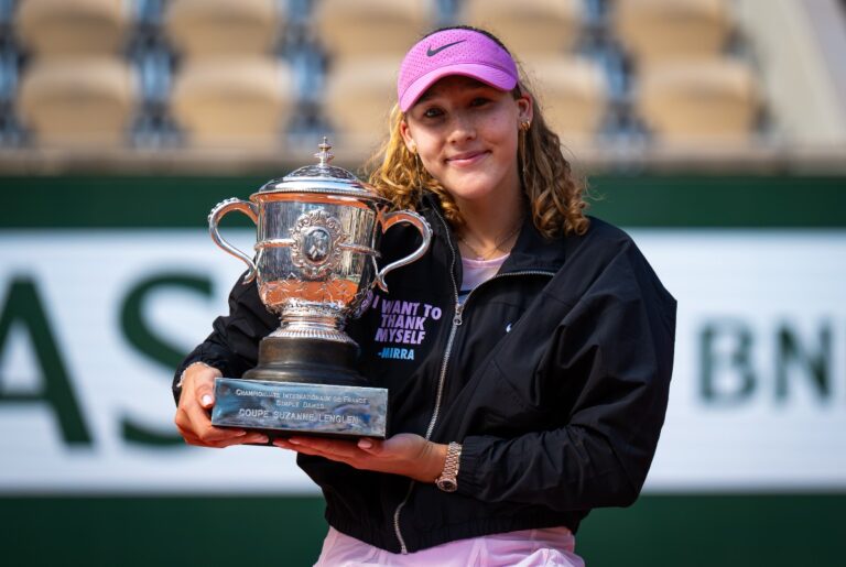 Mirra Andreeva vô địch Roland Garros 2026 ở tuổi 19
