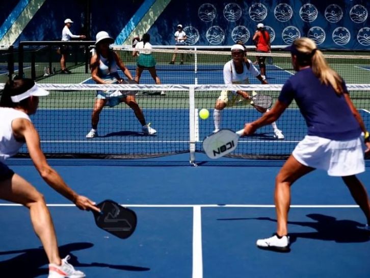 Hình ảnh pickleball đẹp thể hiện tinh thần thể thao mạnh mẽ