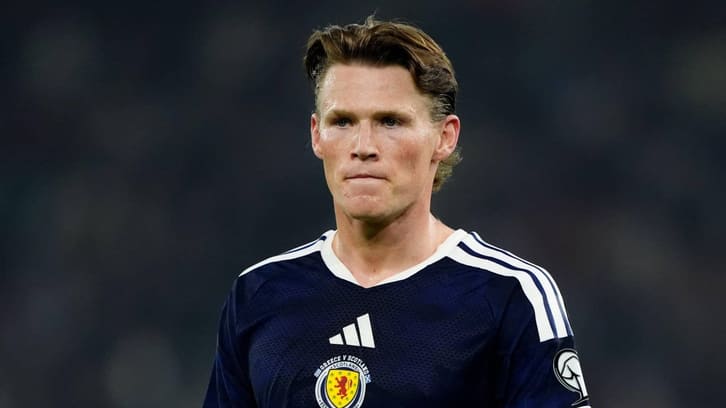 Scott McTominay gây ấn tượng với vẻ ngoài mạnh mẽ
