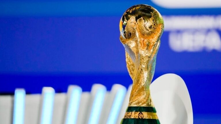 Tìm hiểu lý do FIFA mở rộng World Cup 2026 lên 48 đội, thể thức thi đấu mới và tác động đến bóng đá thế giới.