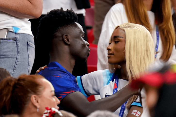 Hình ảnh Tolami Benson, bạn gái Bukayo Saka và gương mặt nổi bật của WAGs tuyển Anh 2026