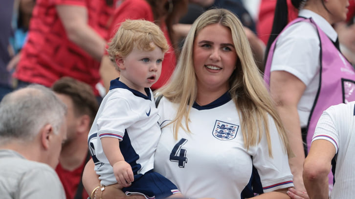 Lauren Fryer, bạn gái lâu năm luôn ủng hộ sự nghiệp của Declan Rice