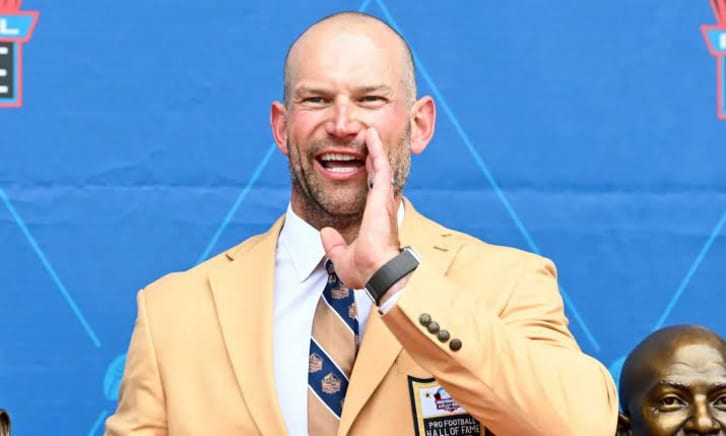 Joe Thomas kêu gọi Browns tiếp tục đặt niềm tin vào Shedeur Sanders